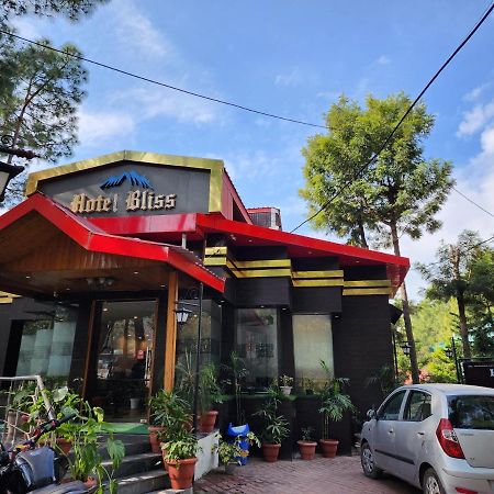 Hotel Bliss Kasauli Exteriör bild