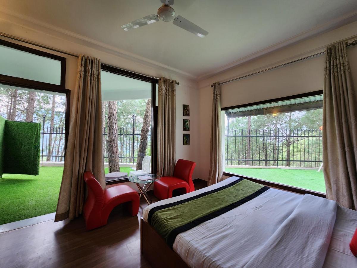 Hotel Bliss Kasauli Exteriör bild
