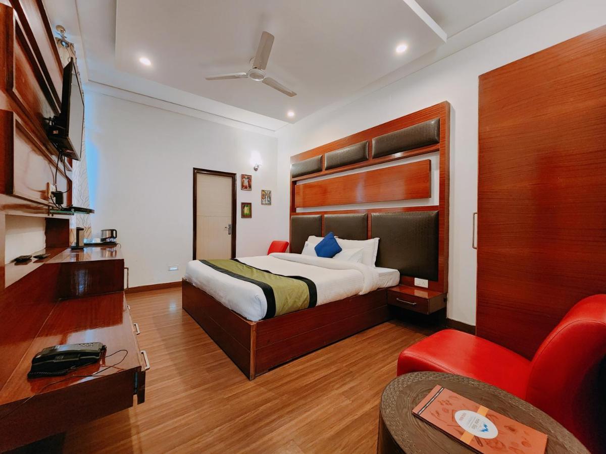 Hotel Bliss Kasauli Exteriör bild