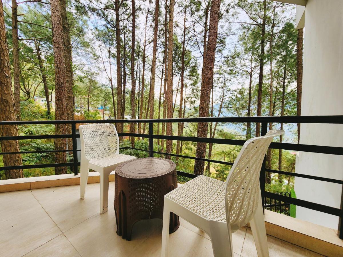 Hotel Bliss Kasauli Exteriör bild
