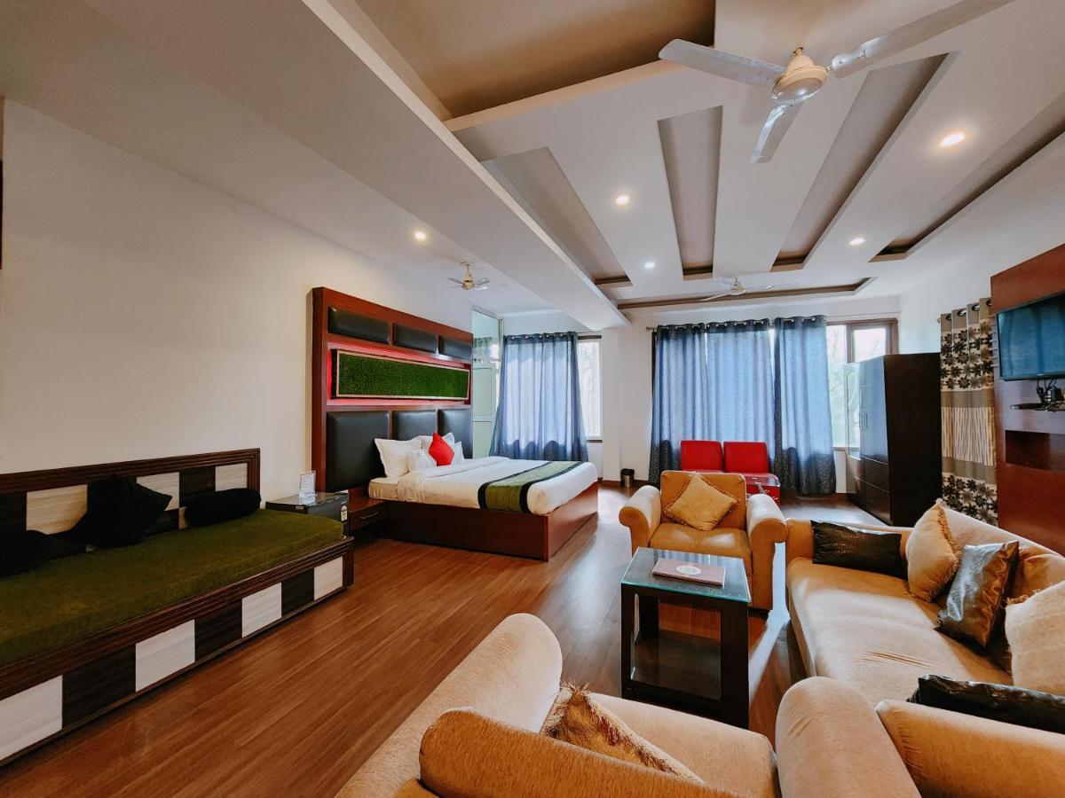 Hotel Bliss Kasauli Exteriör bild